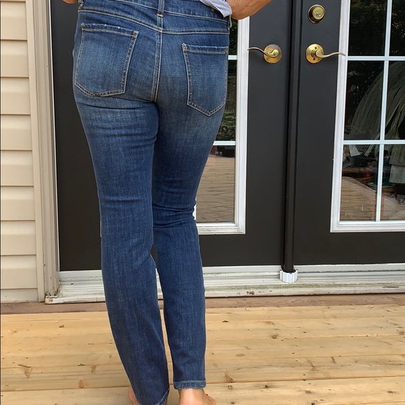 Mid rise blue Cabi jeans - Picture 2 of 2